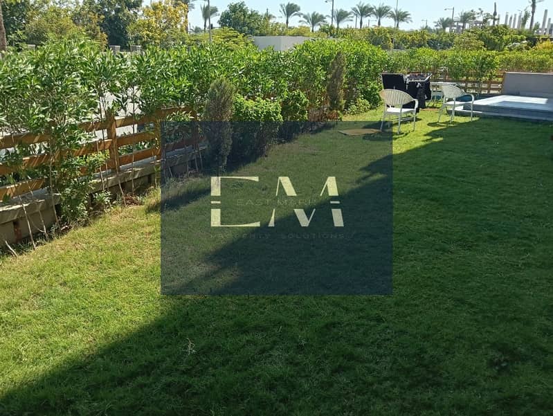 2 d825fc7d-7e1d-4ecd-a9c2-92e5f76aaab1. jpg