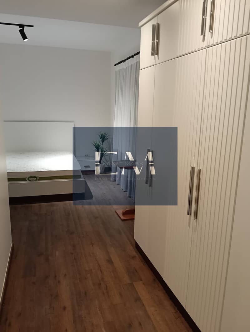 4 65ca5228-dbbb-4dae-977f-643dc3efeaee. jpg