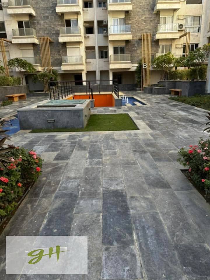 4 99b726dd-99f6-46b5-9b67-506999631c76. jpg