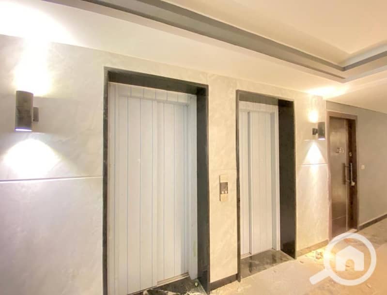 10 fb795d9e-d18f-488f-bfc1-c0ef0d41667f. jpg