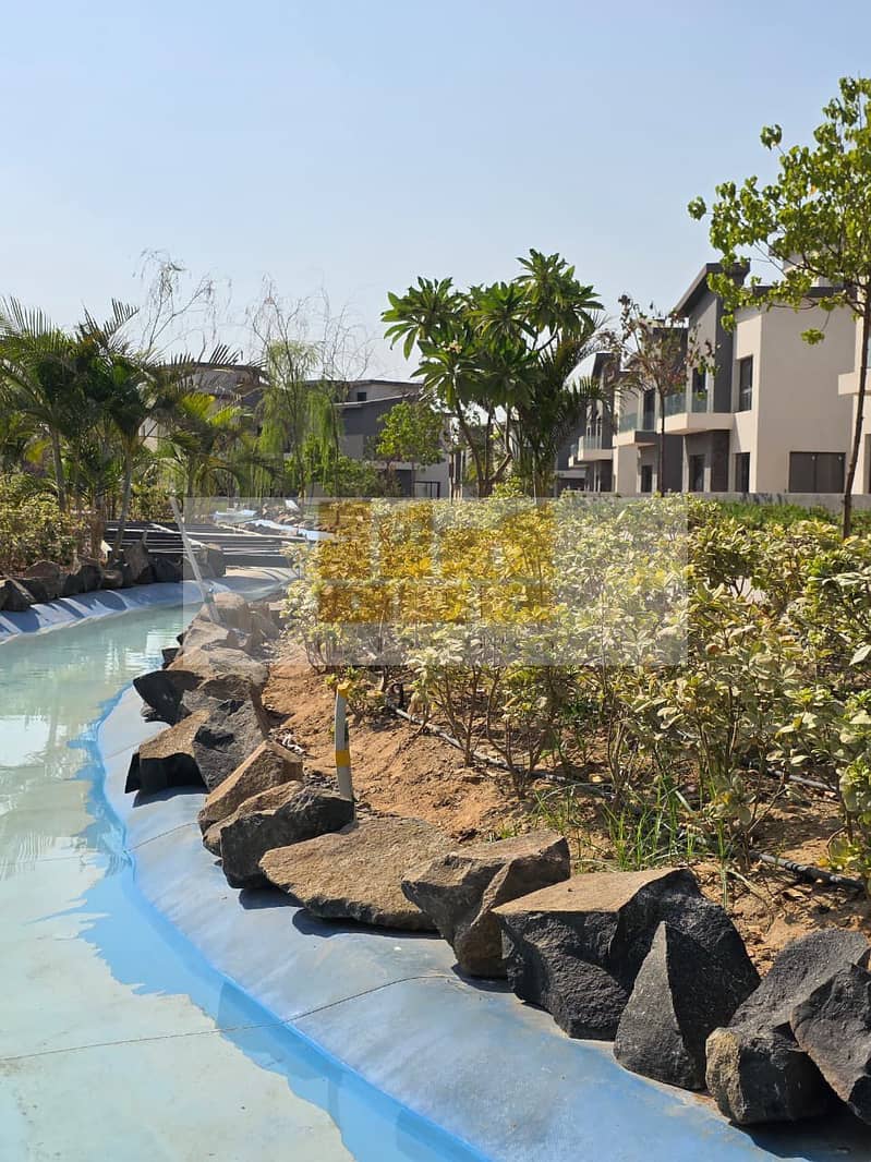 5 e2833a86-73d9-4f88-aae9-8e57ea508700. jpeg