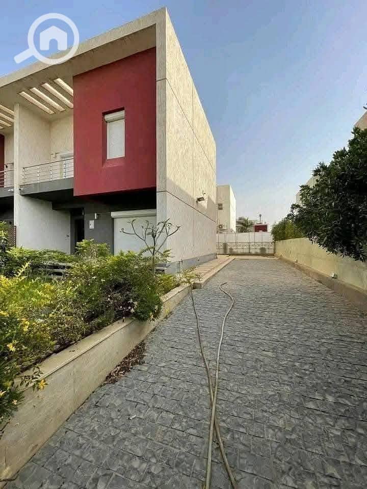 6 152720b7-452a-4d4f-9e44-6aca01ac90f8. jpeg