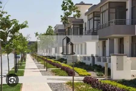 4 Bedroom Penthouse for Sale in Mostakbal City, Cairo - 1. jpg