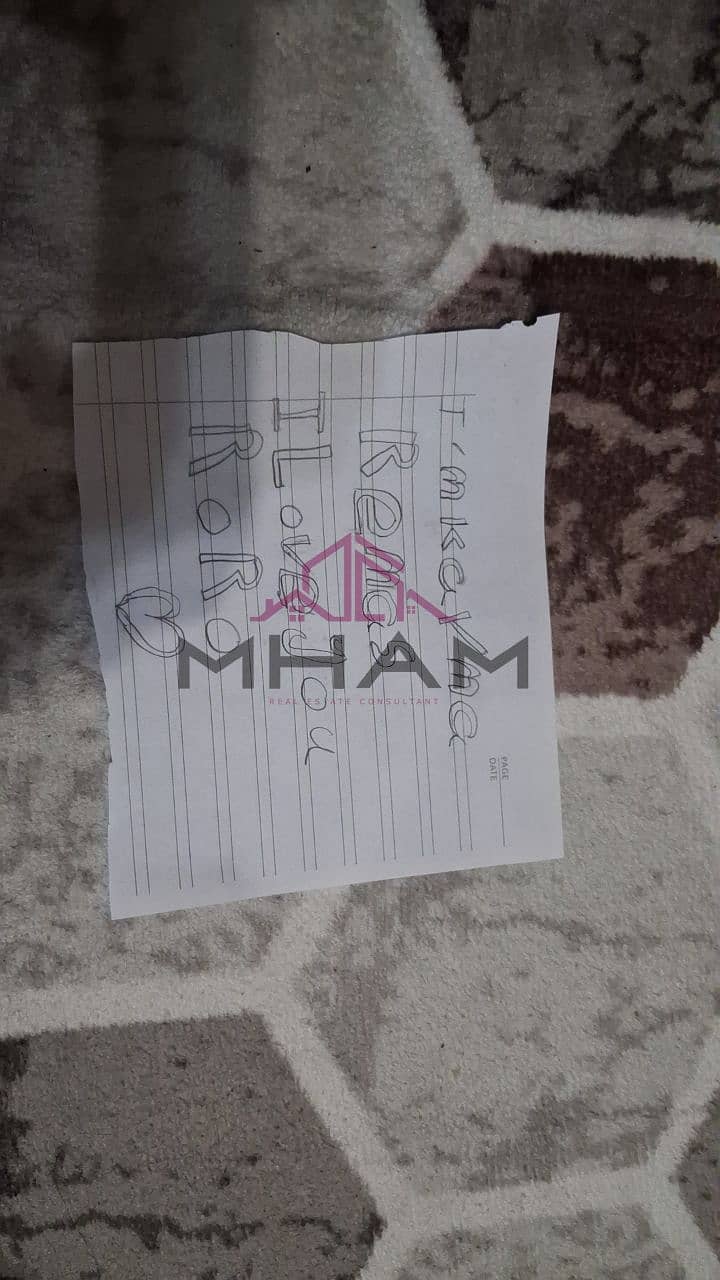 2 photo_5992527848616430537_y. jpg