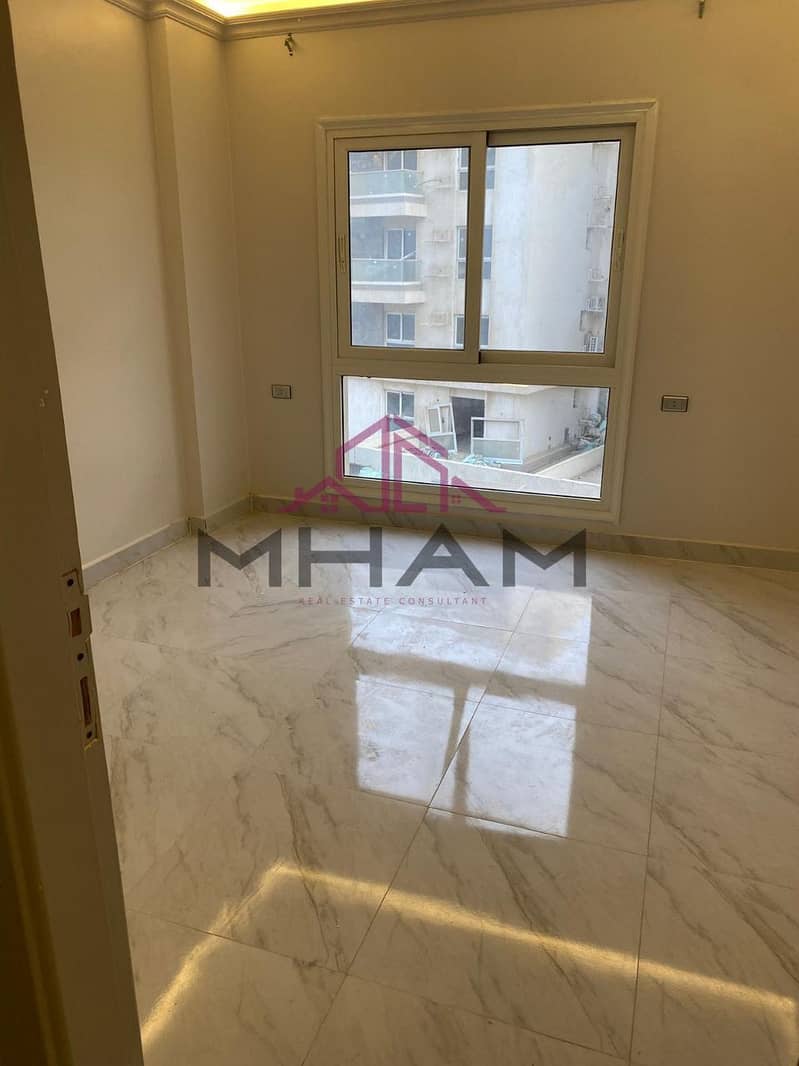 3 photo_5992527848616430538_y. jpg