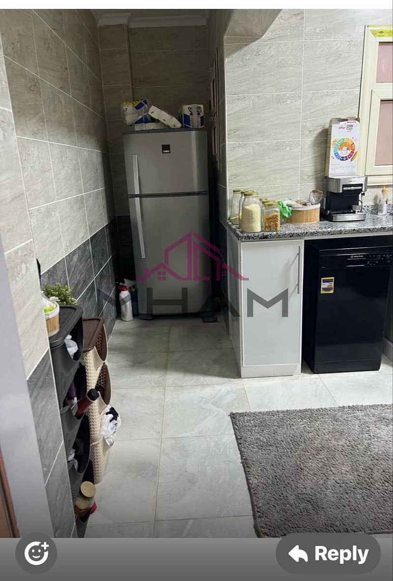 4 photo_5992527848616430539_y. jpg