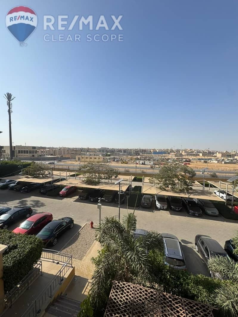 4 3bec5f65-43d4-4d6b-a94d-a7caa3a5a6cc. jpg