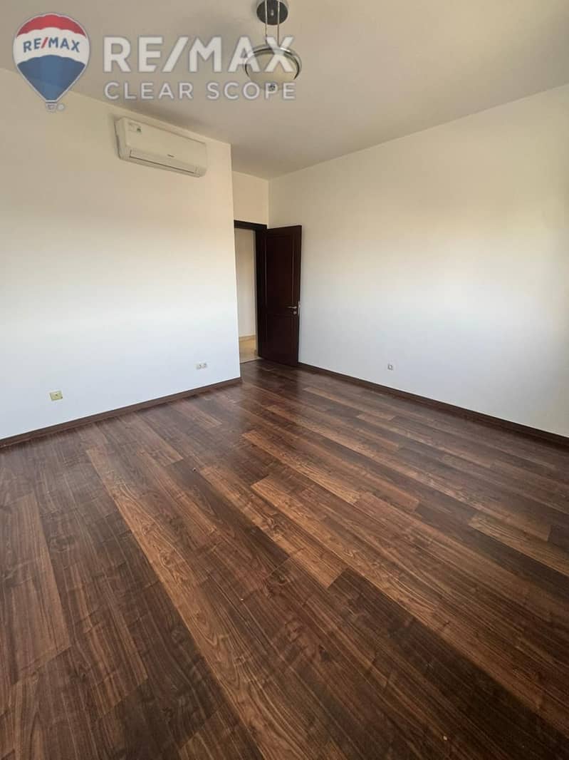 13 eefc028a-bfcf-4a53-b916-185169a991fb. jpg