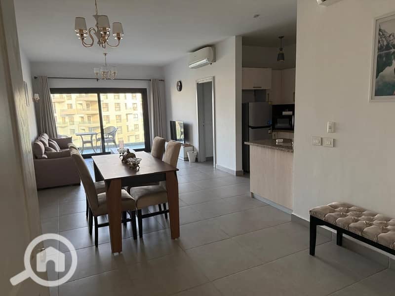 2 1f8798bd-44f3-4368-999d-4e55d197d56a. jpeg