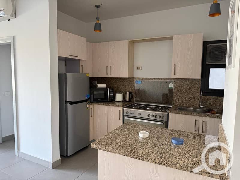 3 18b9b526-8359-4eae-9bec-46d478e7af64. jpeg