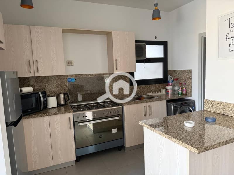 4 31cbf1ee-7fa7-481c-8f26-b5d6d7c682aa. jpeg