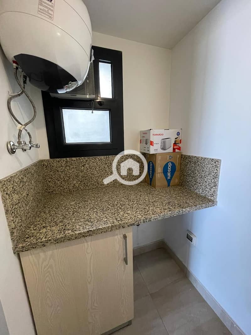 12 0e6afcb2-22a9-4351-9f03-e9e2b15fdc97. jpeg