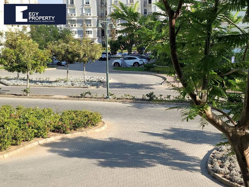 8 595590314_1966870230543824_3311976343500702016_n. jpg