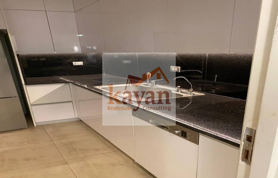 4 0ab3bb94-ac96-4892-8665-4ac7ebcd5f03. jpg