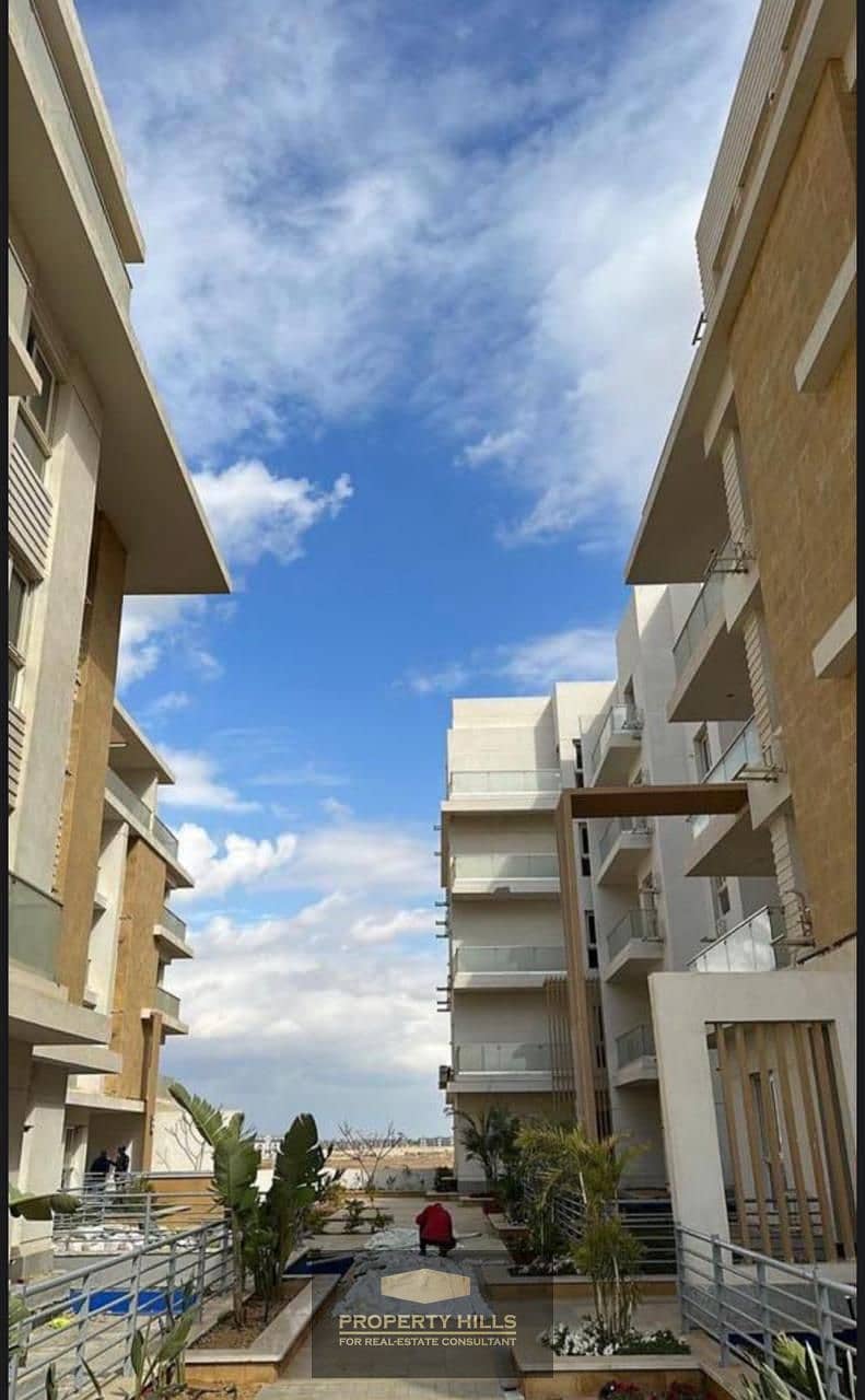 9 72ecc925-e669-48b0-8b49-37804056f9f9. jpeg