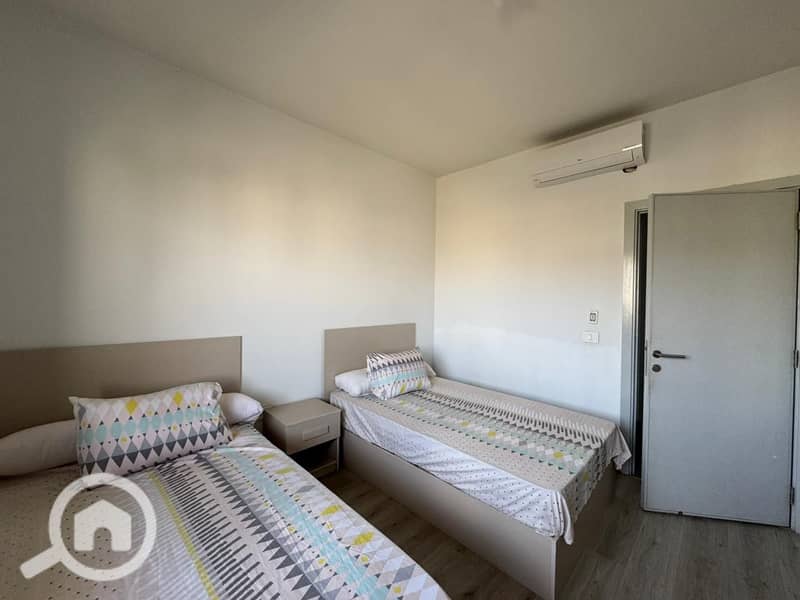 7 69afd963-9d1c-4db8-b674-bfda50eb14a2. jpeg