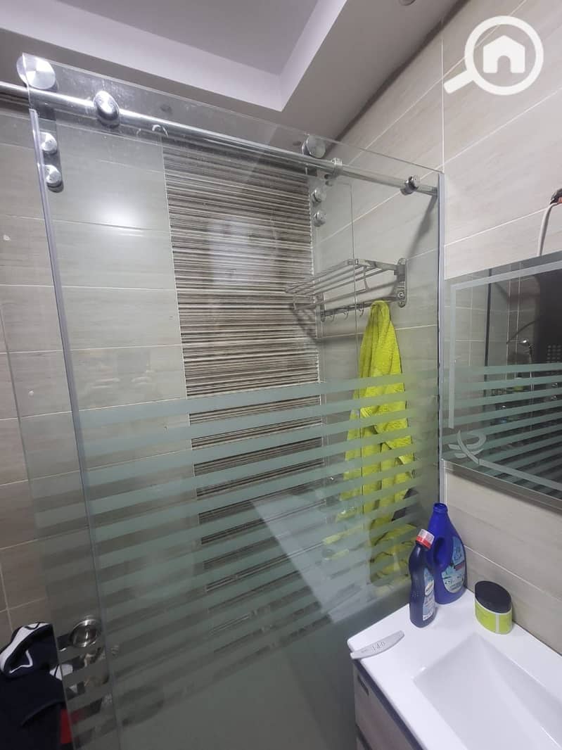 5 8b2352be-9a3a-40c4-bf9c-e6ee0a0605fe. jpg