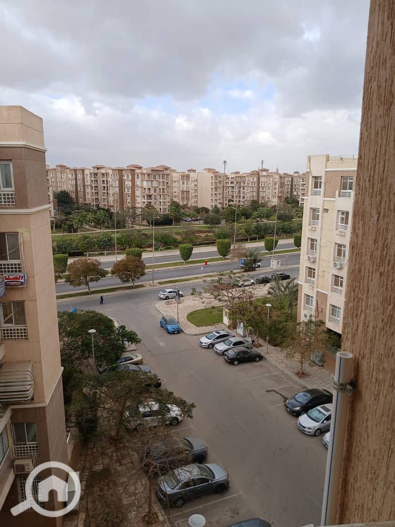 5 f4c83bc1-0304-420c-91a6-3e6db7035a9a. jpg