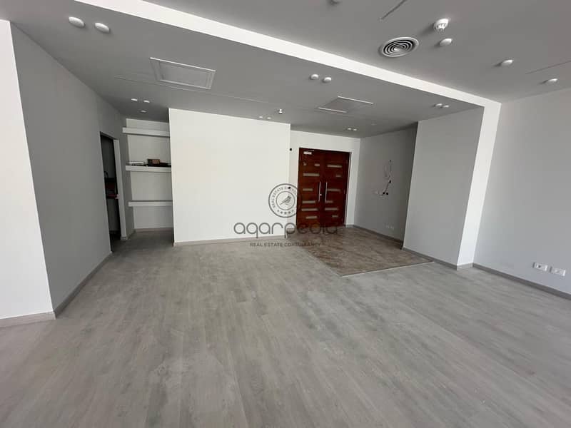 2 0a70d0d6-80f5-4e82-97d2-dcbd325bbab9. jpg