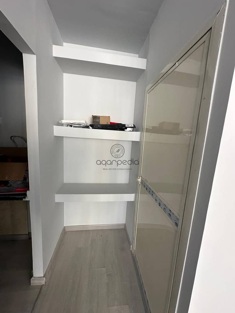 4 3d26429d-928f-44eb-b8a5-8815c1239c90. jpg