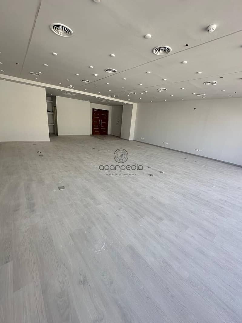 7 c15dad4f-fcfc-4b80-8d53-e3ba1c32d3fd. jpg