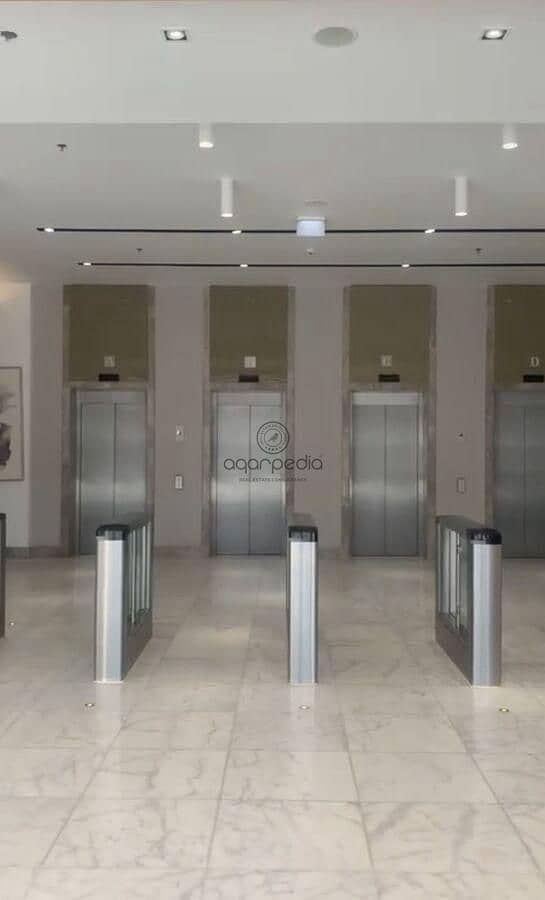 8 c16e5b7e-be82-42fa-80ef-7ff63dc6c5b4. jpg