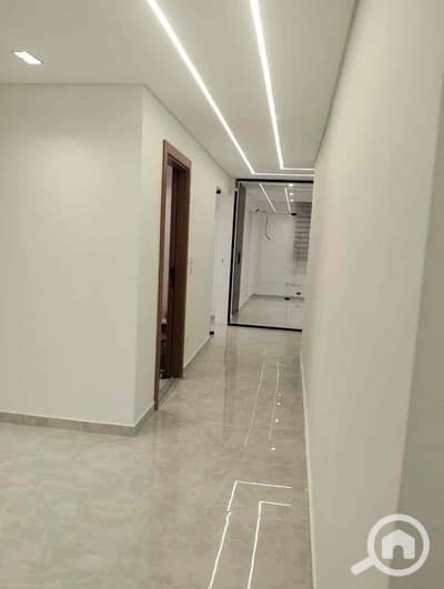 Office for Rent in Heliopolis, Cairo - 013c88d1-9199-4f8c-b3a9-bd765dc2209f. jpg