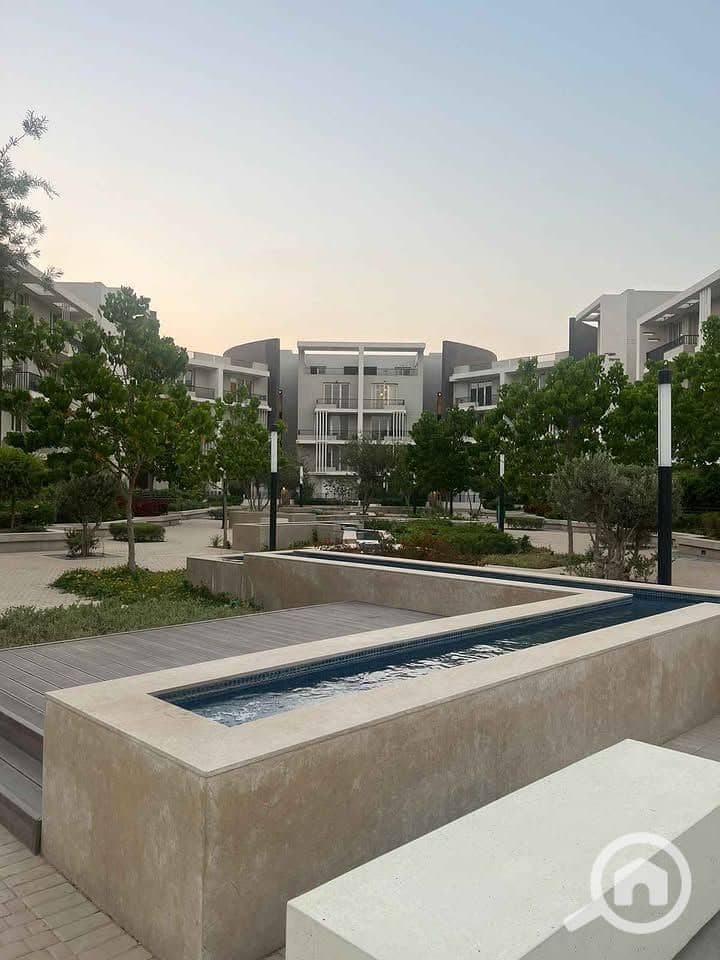 8 562876957_1859352741315460_8776034818740288181_n. jpg