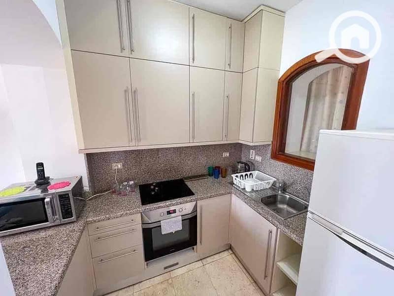 9 543e616d-cb1f-491a-98b5-f397992a67f8. jpg