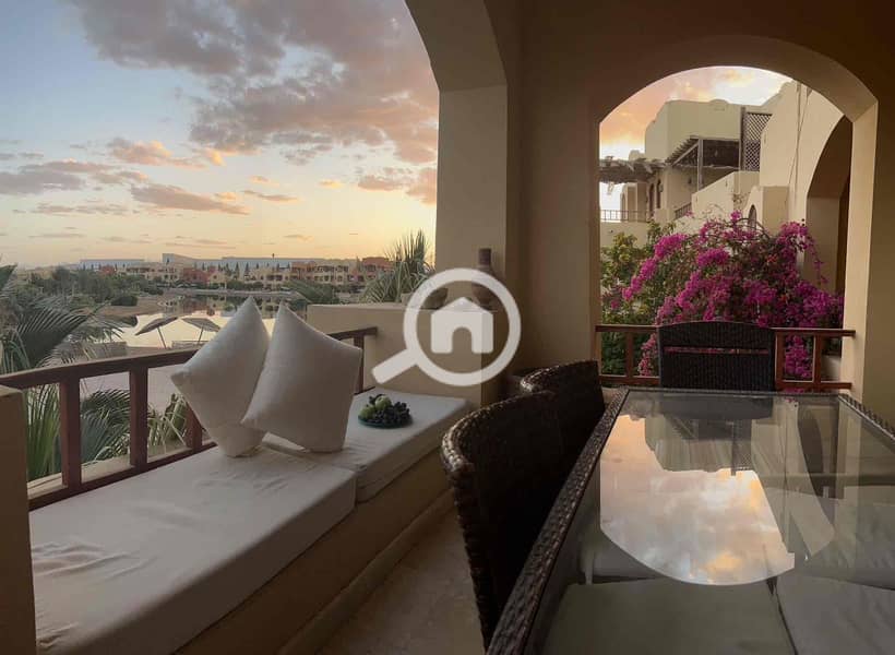 13 419f3d43-445d-4c35-9e31-913d02412ec0. jpg