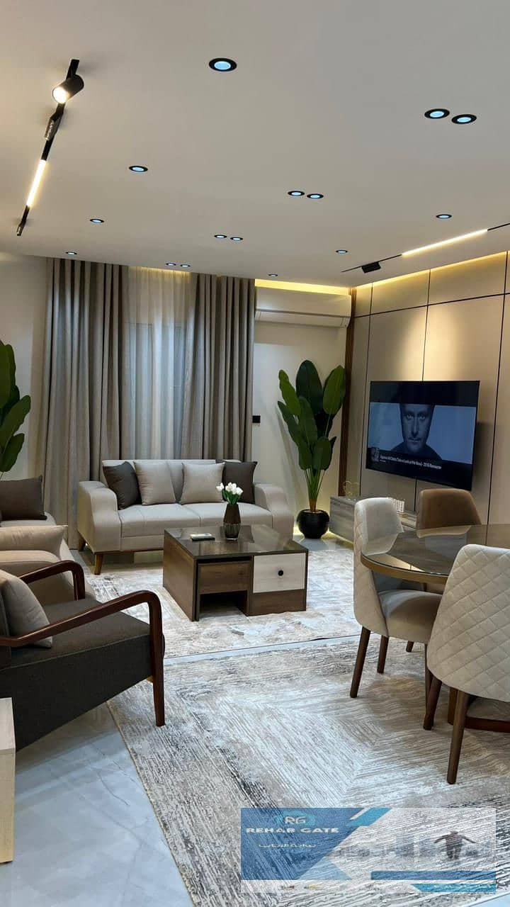 8 3 - Copy (2). jpeg