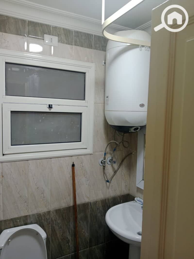 2 25f9d508-4a1c-4d47-a67a-4c3f63f4599a. jpg