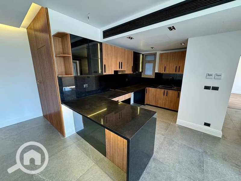 4 518238744_1119135553570872_9103275903022399750_n. jpg