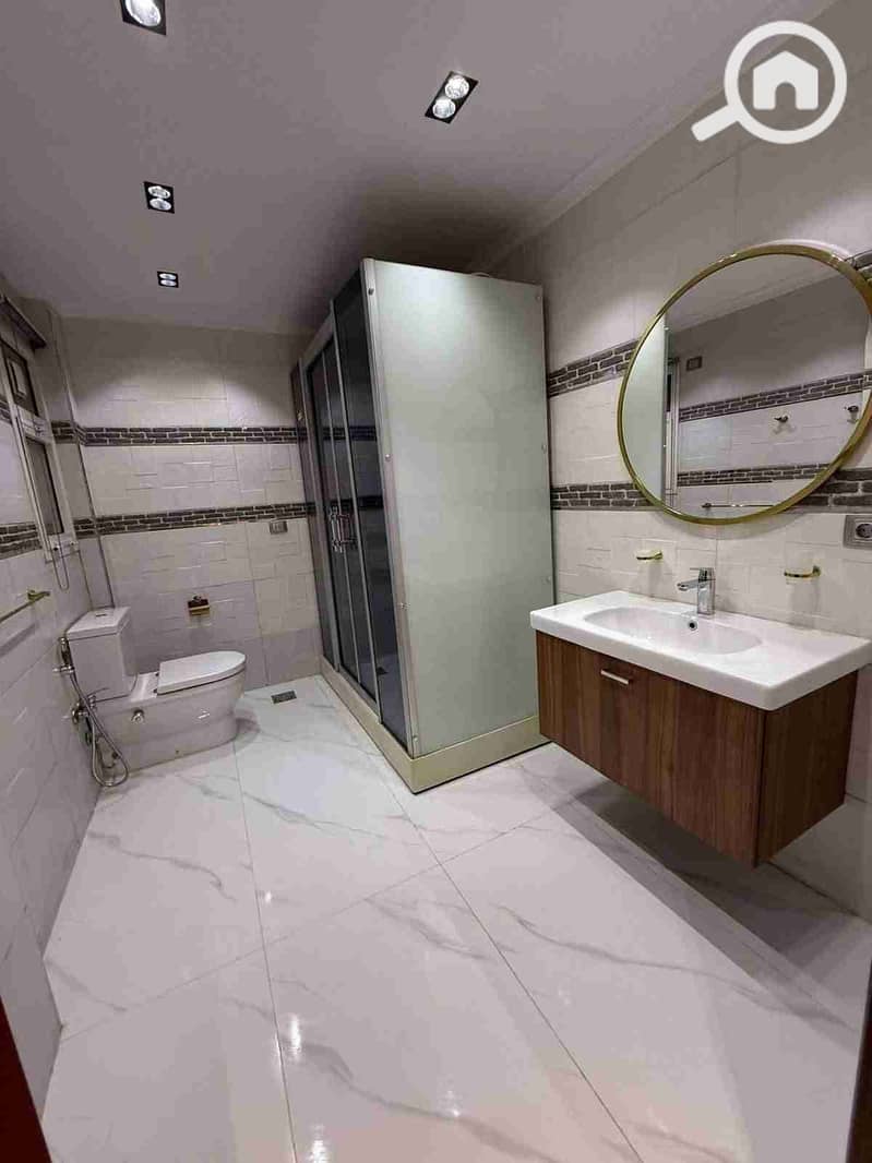 9 FB_IMG_1765185791383. jpg