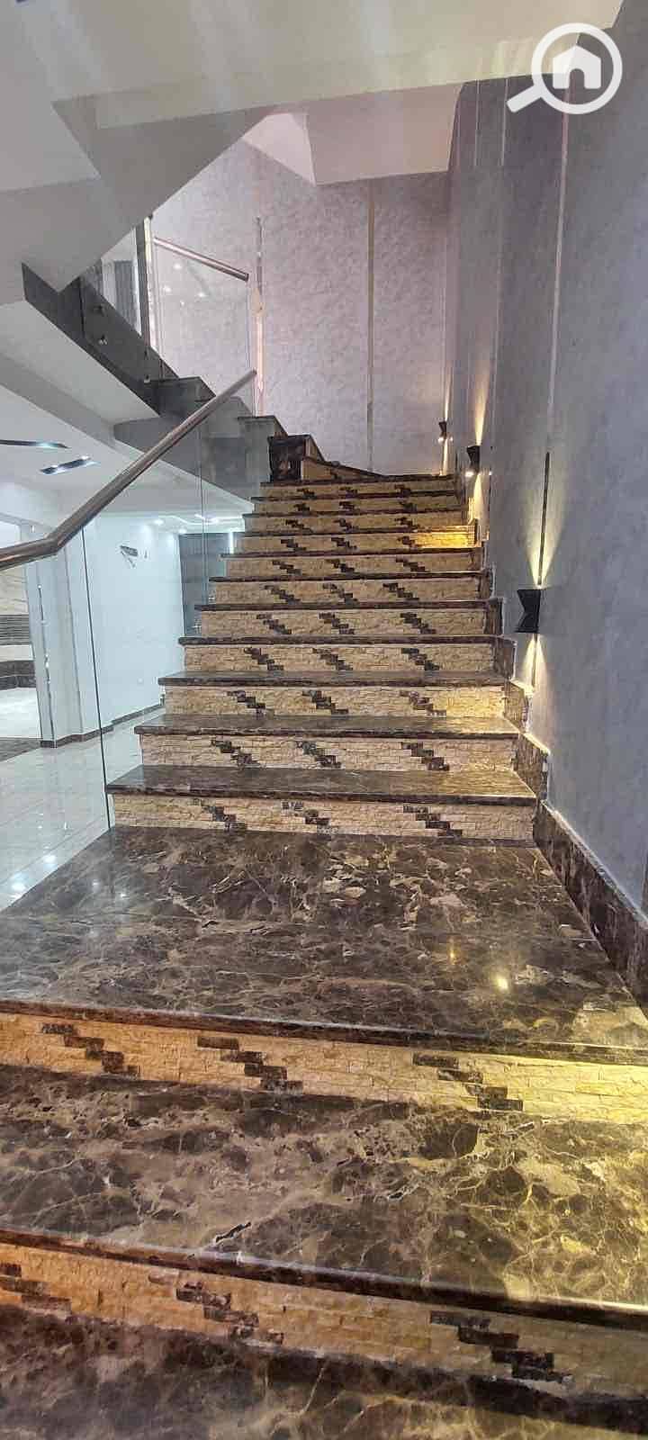 5 44c698e1-eee7-4cfd-90b3-3591a6dd9b31. jpg