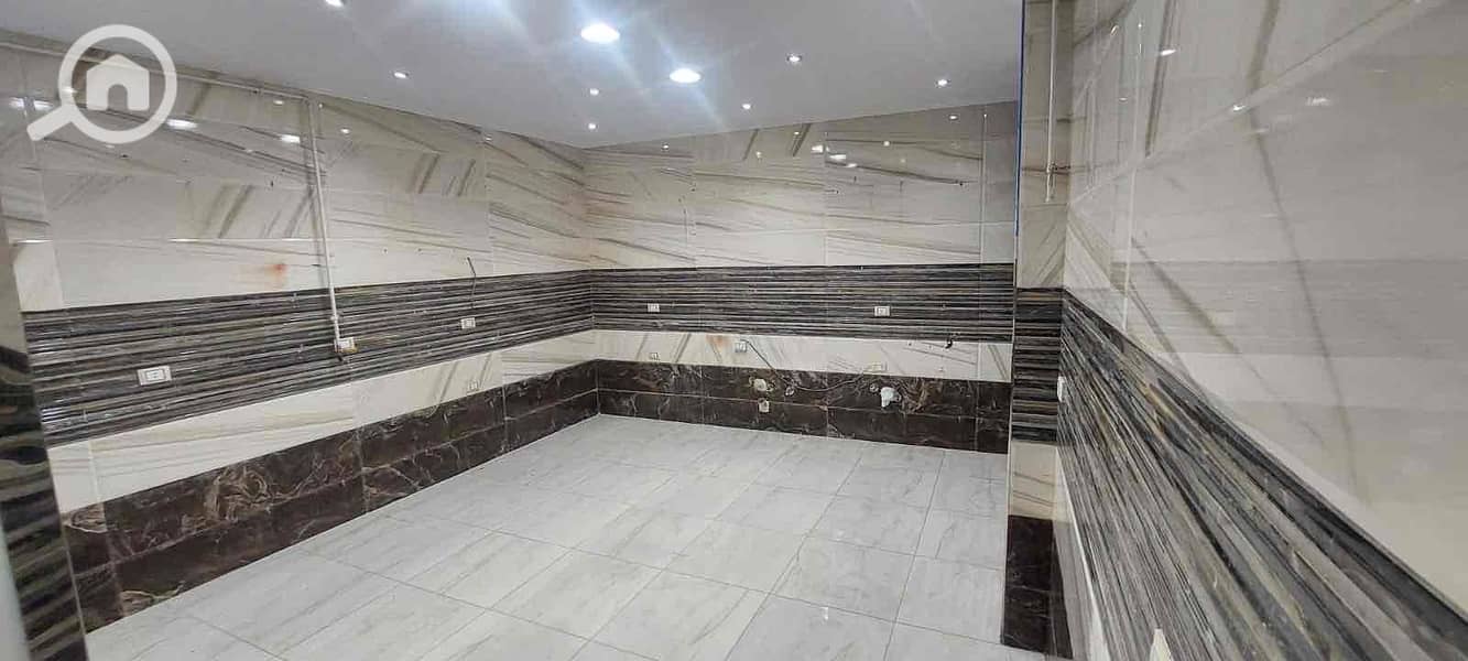 8 f49c3f66-36ee-4736-a29a-f2e982c5a1e6. jpg