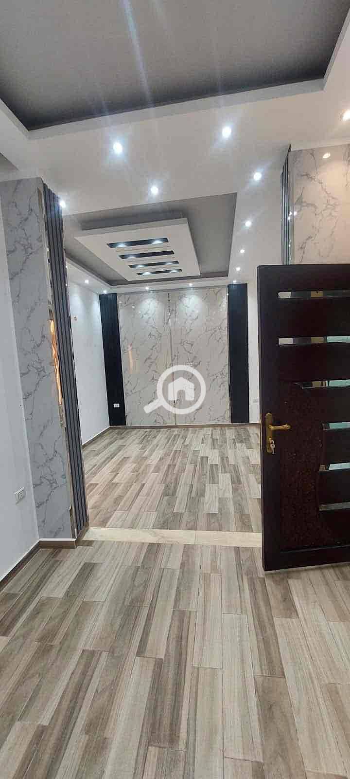 10 b75b161b-72be-4e1a-917a-2c981ddf37c1. jpg