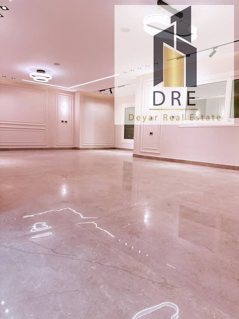 10 350d5e0f-fe4b-46f7-8df6-3d7301c237f6. jpg