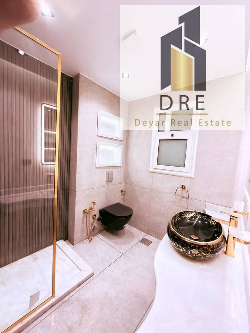 19 ba8cc04d-b37f-4b41-b377-070d55ee94bf. jpg