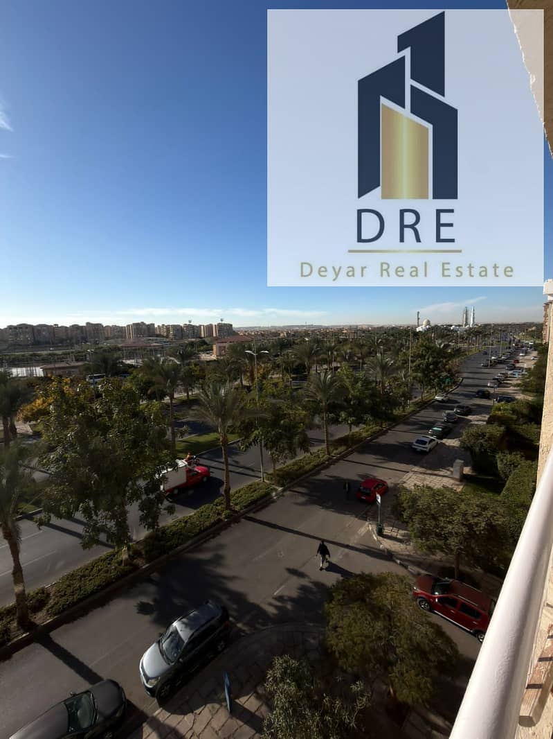 28 f3a68a9b-0e94-4476-a7c4-e8bc4a779c59. jpg