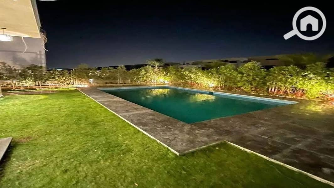 5 27417502-800x600_1400x900. jpg