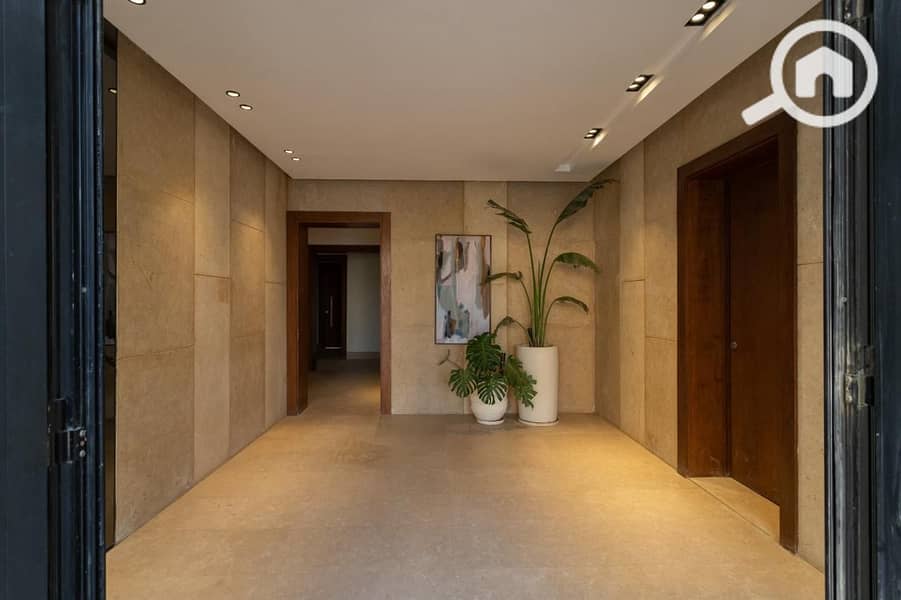 8 WhatsApp Image 2024-11-12 at 23.14. 08_f07cd165. jpg