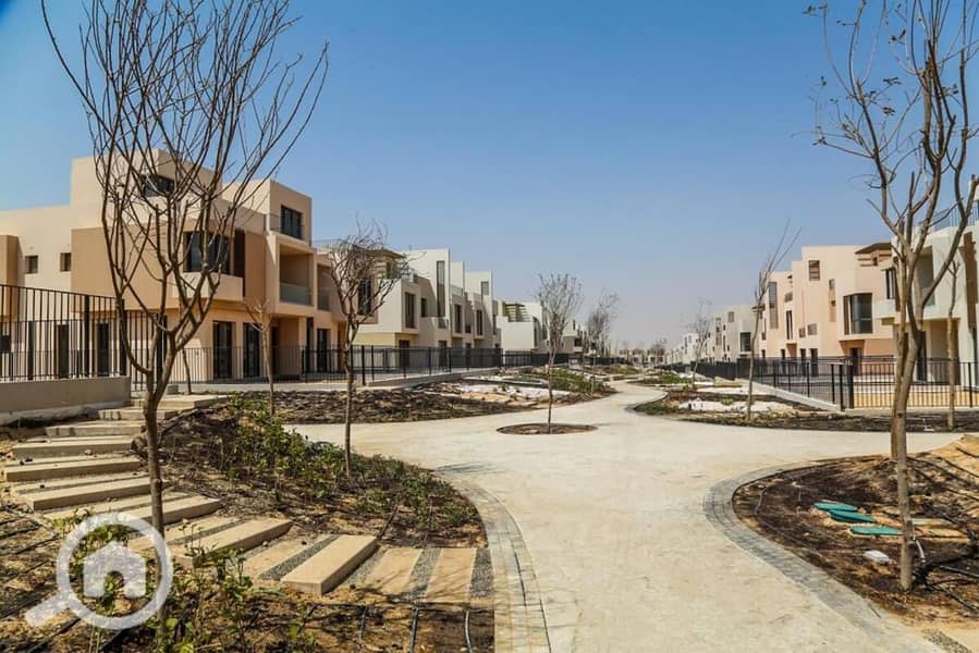 2 71ee7a4a-4923-4595-992f-4fe4a116c293. jpg