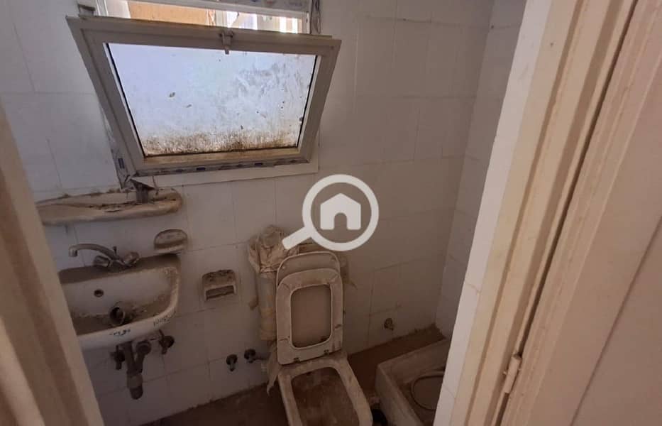 12 515e672f-fea6-4c7d-9354-aca6899afe1e. jpg