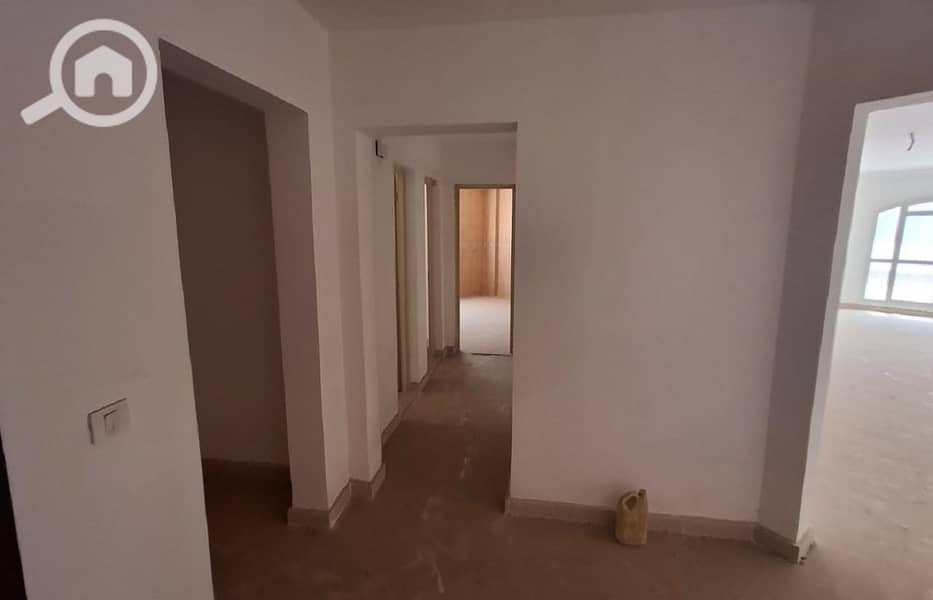 14 0969d6a9-5b34-4880-8057-bdee79260a5f. jpg