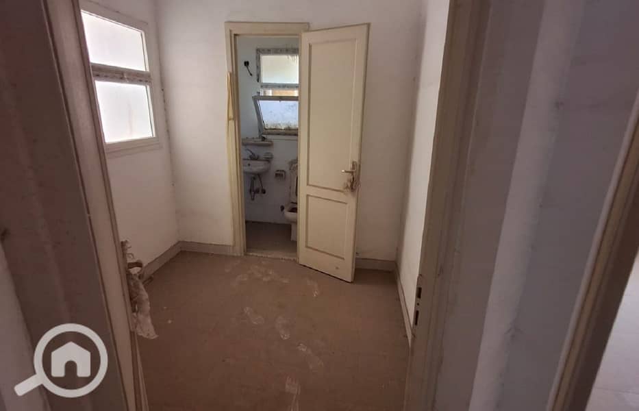 26 d3ae2bf8-cec1-4a78-b48f-e9361bd0a8cb. jpg