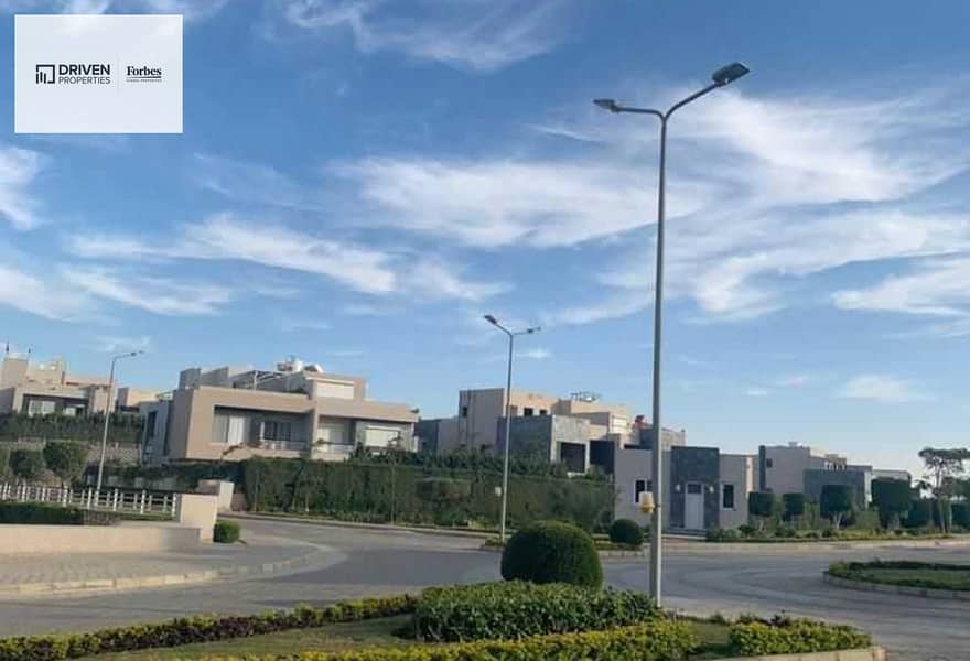 4 10746112-ff94-4bdb-8f6d-2e2c5952dd41. jpg