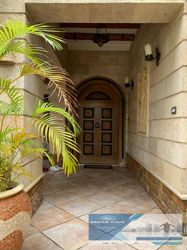 17 b4188b85-2a4e-4f8f-b117-2f5c3a135c08. jpg