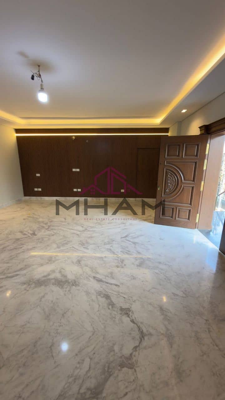 13 photo_5992527848616430477_y. jpg