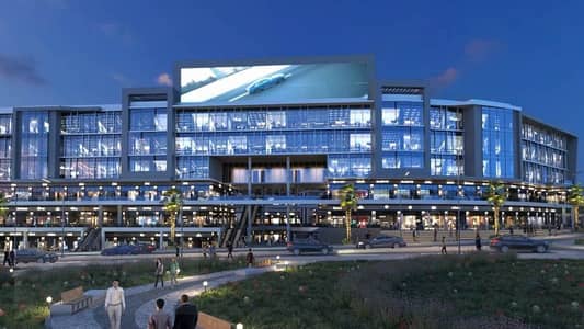 محلات تجارية  للبيع في القاهرة الجديدة، القاهرة - محل يدخلك عائد شهري ٨٠ الف مساحة ٣٥م في التجمع الخامس